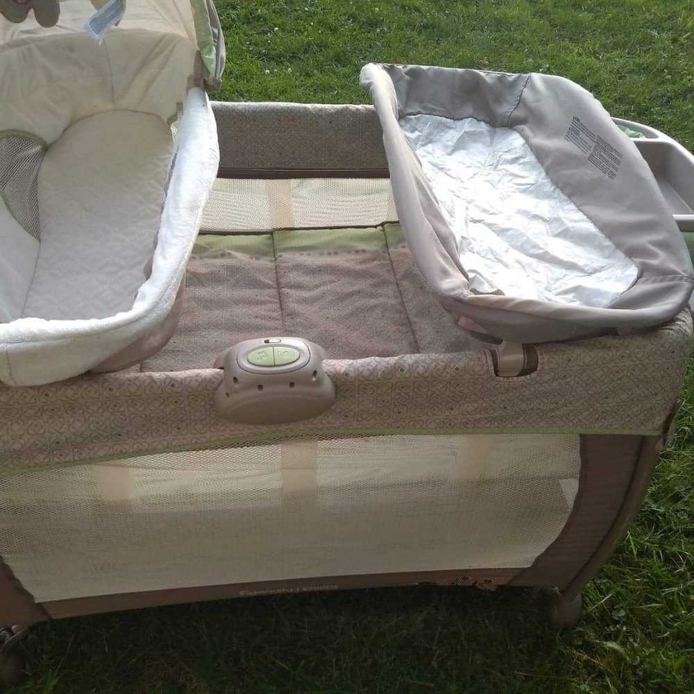 Washable  pack n play